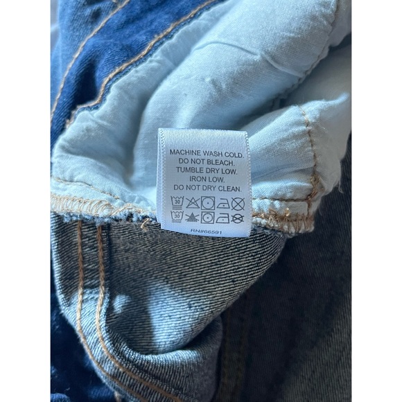 Dark-Wash Jeans - Picture 4 of 6